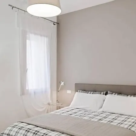Apartment Enjoy - Ampio Bilocale Nella Antica *